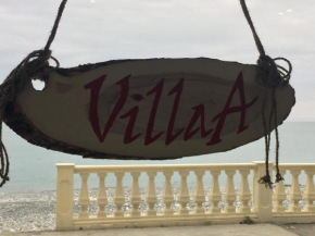 Villa A-Loo Guest House